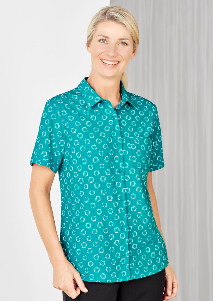 BizCare CS948LS Womens Florence Daisy Print Short Sleeve Shirt